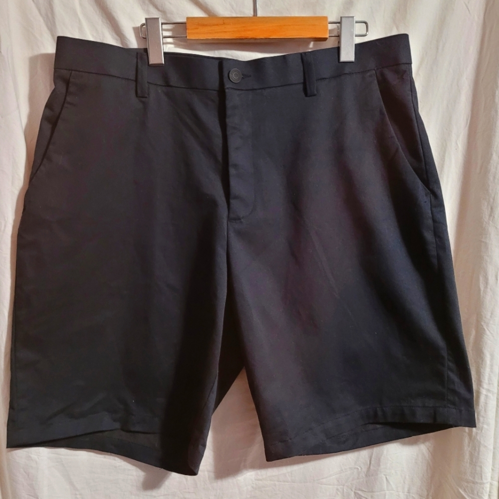 NWT Men's Shorts, Banana Republic, size 36
